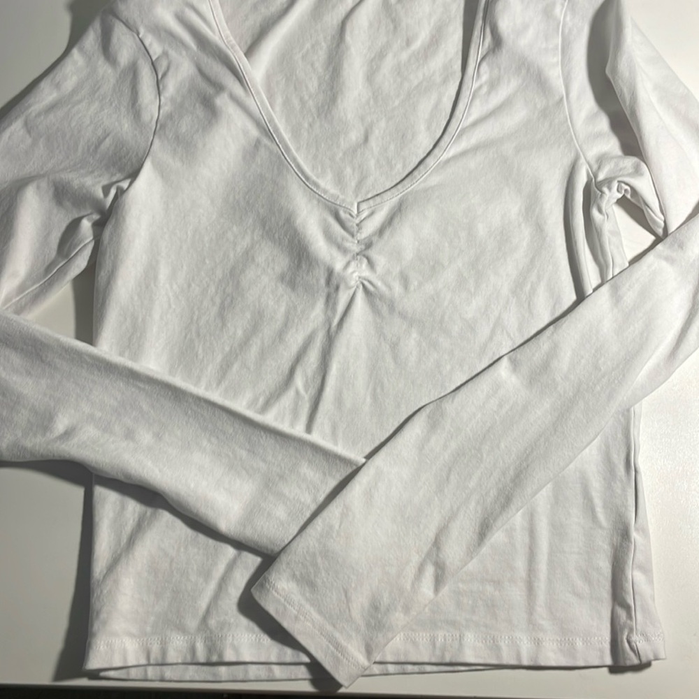 white v neck long sleeve